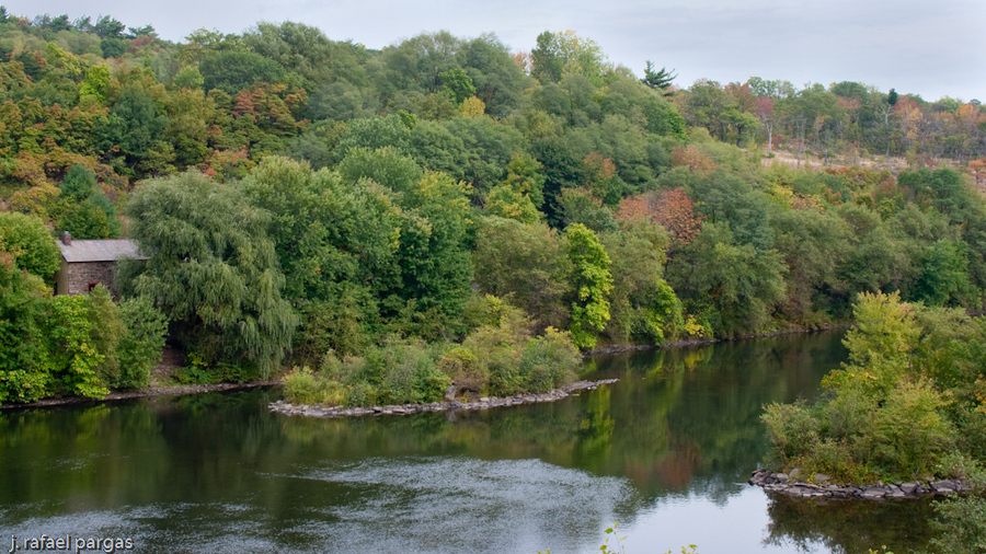 Lehigh River : Autumn, Northeastern US : JonPargas