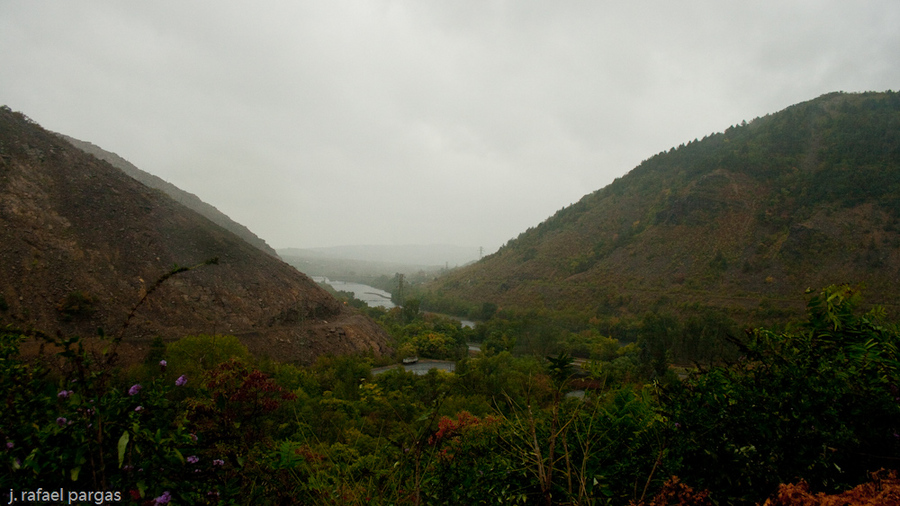 Lehigh River Valley, Palmerton, PA : Autumn, Northeastern US : JonPargas