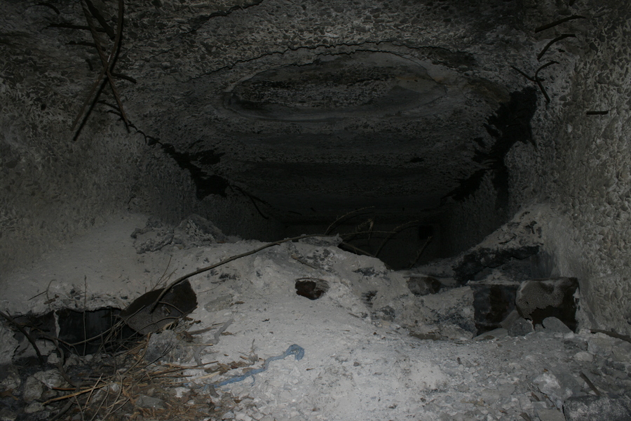 the bomb crater is on the ceiling? : Philippines : JonPargas